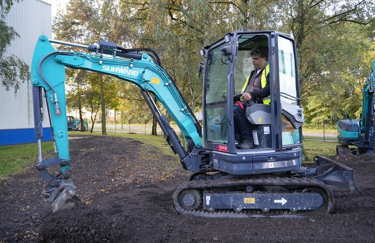 Sunward to unveil compact kit at 2024 Executive Hire Show