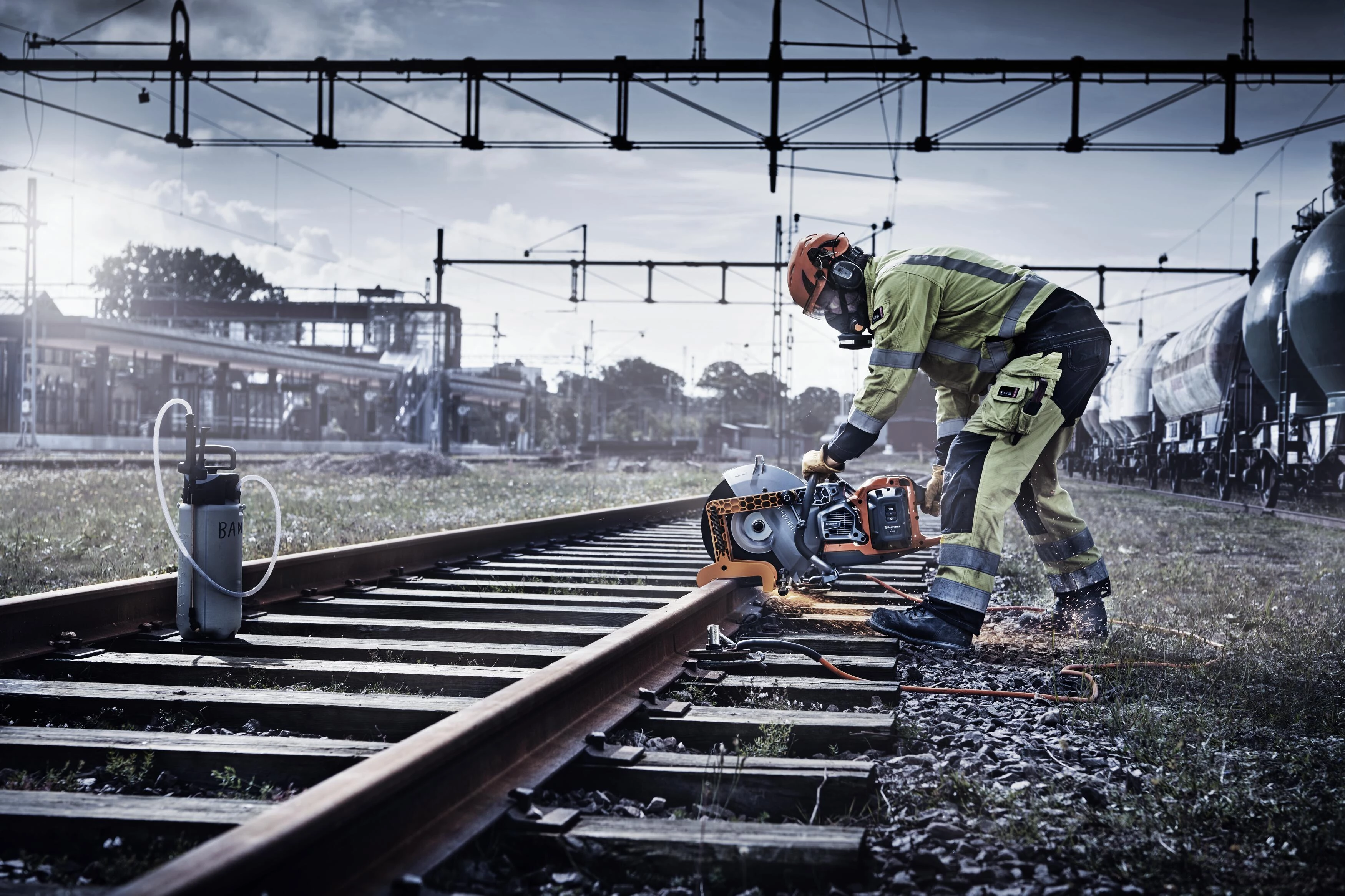 Husqvarna will expand its offer of battery-powered machines with the launch of a compact, powerful power cutter