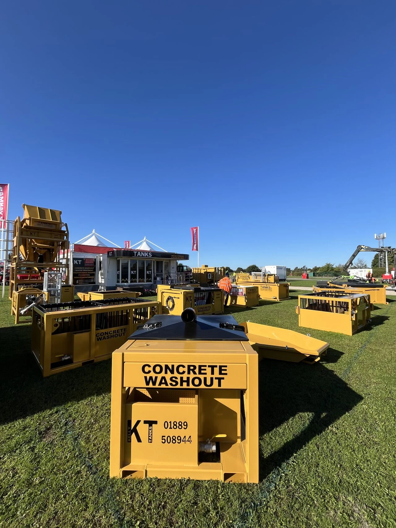 Kelly Tanks joins the Executive Hire Show for the first time in 2026